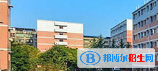 成都2021年附近有哪些護理學校