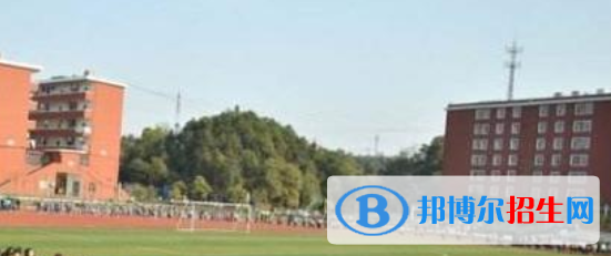 成都2021年護(hù)理學(xué)校畢業(yè)是什么文憑