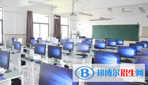 富陽(yáng)職業(yè)教育中心