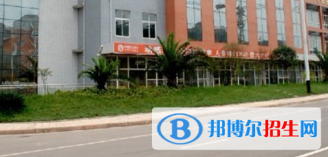 四川2021年計(jì)算機(jī)學(xué)校有哪些