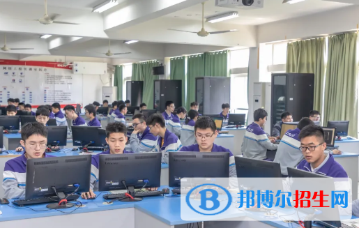 杭州臨平職業(yè)高級中學(xué)3