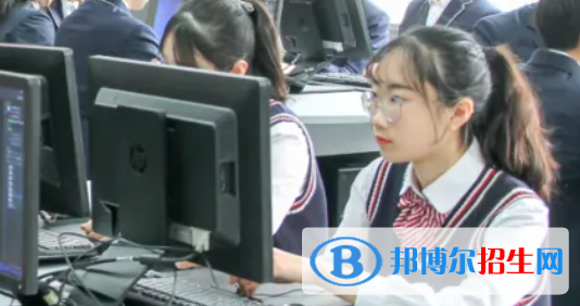 四川2021年計算機(jī)學(xué)校里面有哪些專業(yè)