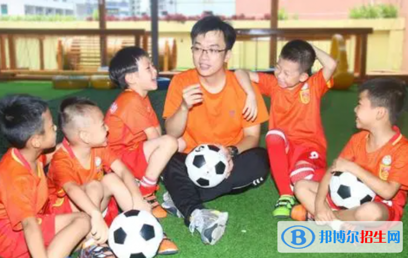 貴州2021年幼師學校什么專業(yè)適合男生