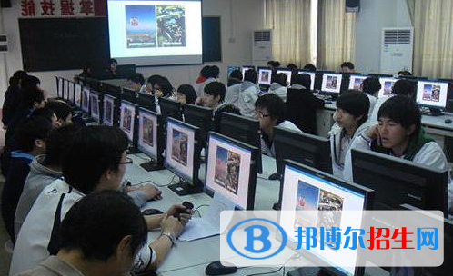 杭州2021年計(jì)算機(jī)學(xué)校學(xué)費(fèi)多少