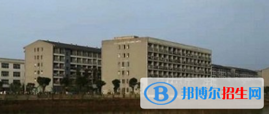 四川2021年哪里的計(jì)算機(jī)學(xué)校比較好