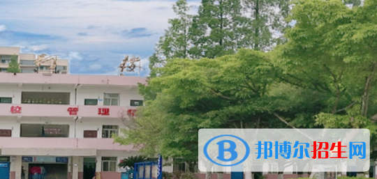 四川2022年女生上什么計(jì)算機(jī)學(xué)校好