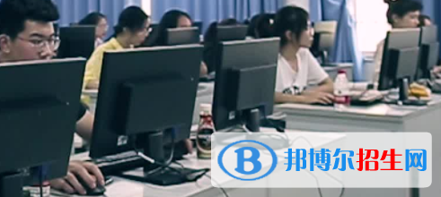 四川2022年計算機學校和中專有哪些區(qū)別