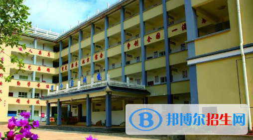 榕江中等職業(yè)學(xué)校2022年學(xué)費、收費多少