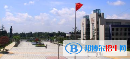 成都2022年哪些大專學校的計算機學校好