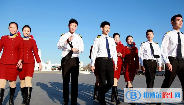 蘭州2022年女生讀航空服務(wù)學(xué)校好嗎
