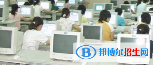 成都2020年男生上計算機(jī)學(xué)校學(xué)什么好