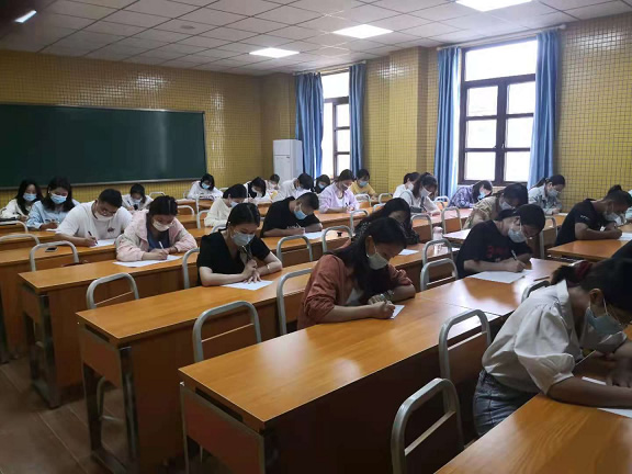 四川文軒職業(yè)學(xué)院2022年報(bào)名條件、招生要求、招生對(duì)象