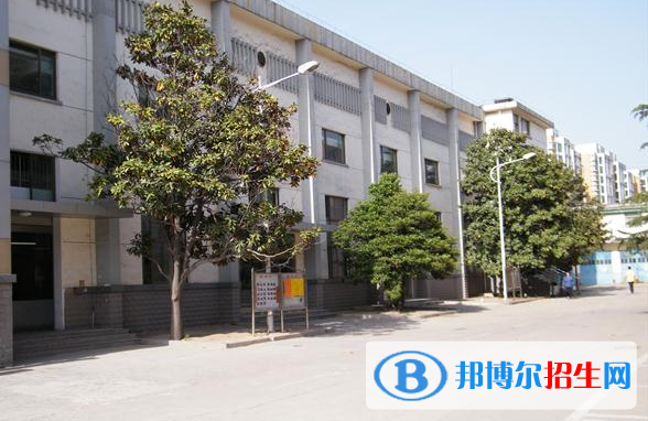 邯鄲建筑工程職工中等專業(yè)學校2022年報名條件、招生要求、招生對象