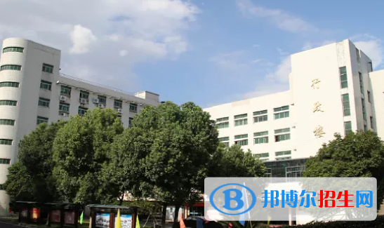 貴陽(yáng)2022年初中畢業(yè)上中專學(xué)校好不好