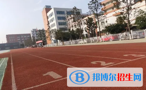 四川2022年男生讀什么汽修學(xué)校