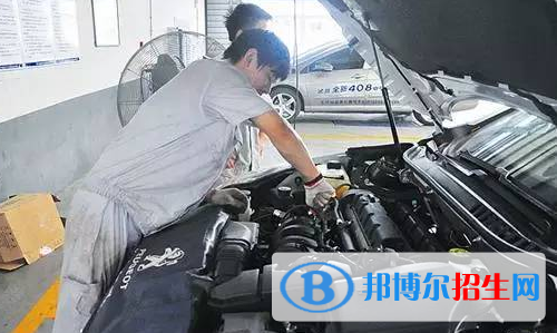 四川2022年男生讀汽修學(xué)哪個(gè)好就業(yè)
