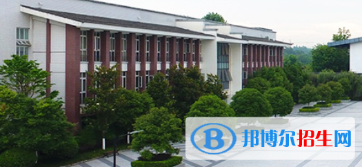四川省旅游學(xué)校2022年招生辦聯(lián)系電話