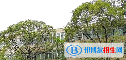 四川省人民醫(yī)院護(hù)士學(xué)校2022年報名條件、招生要求、招生對象