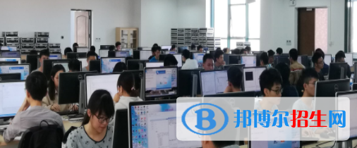成都2022年讀計算機(jī)學(xué)校有哪些專業(yè)