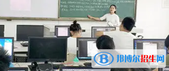 成都2022年計算機(jī)學(xué)校是學(xué)什么的