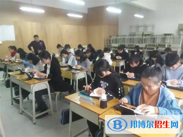四川2022年上中專(zhuān)學(xué)校學(xué)什么有前途啊