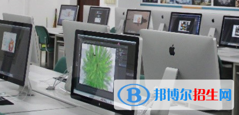 成都2022年計算機學(xué)校有什么專業(yè)適合女生