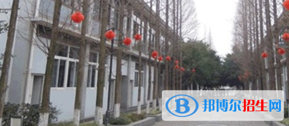 成都科華職業(yè)技術(shù)學(xué)校2022年學(xué)費、收費多少