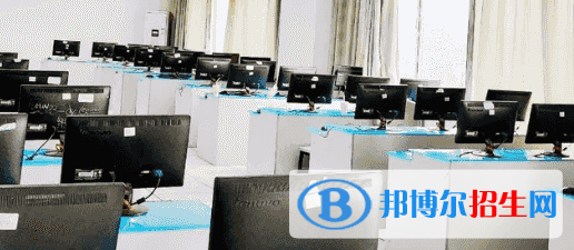 成都2022年計算機學(xué)校要讀幾年