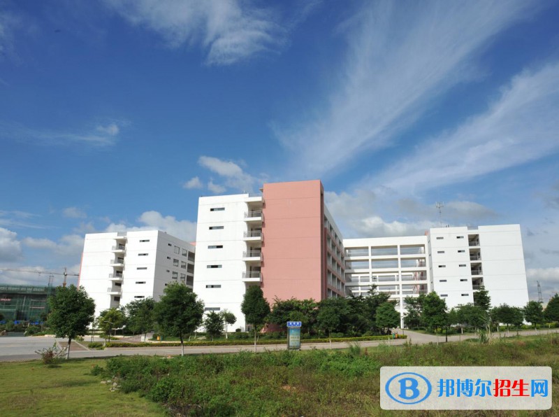 四川省青神中等職業(yè)學(xué)校2022年學(xué)費(fèi)、收費(fèi)多少 