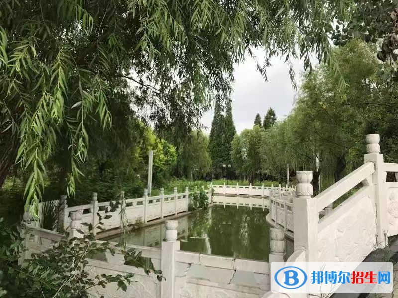 大理科技管理中等職業(yè)技術(shù)學(xué)校2022年學(xué)費(fèi)、收費(fèi)多少