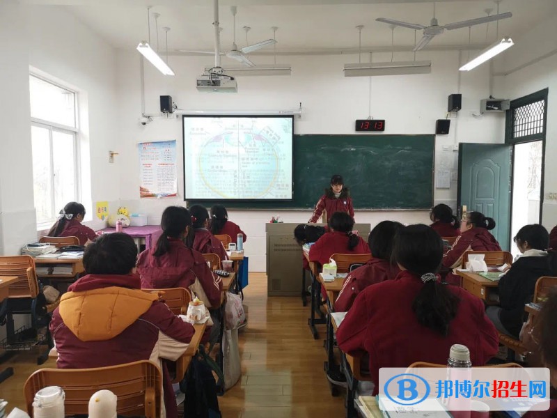 南京新港中等專業(yè)學(xué)校2022年報(bào)名條件、招生要求、招生對(duì)象