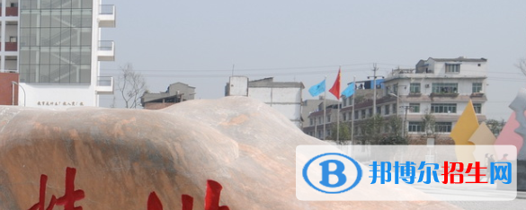 成都2022年計(jì)算機(jī)學(xué)校讀出來是什么文憑