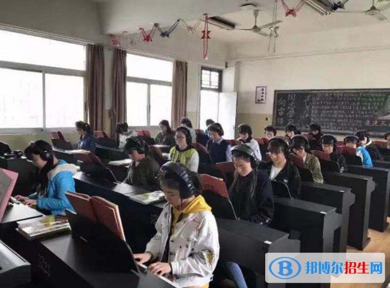 泰州市博日電腦技術(shù)學(xué)校2022年報(bào)名條件、招生要求、招生對象