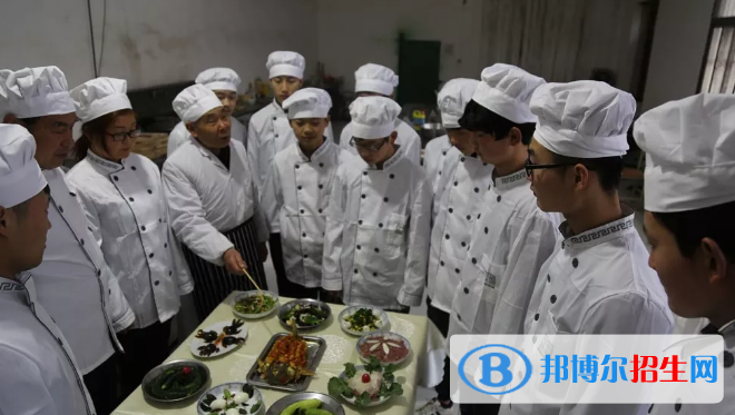 渭南普田軌道交通職業(yè)學校2022年招生辦聯(lián)系電話