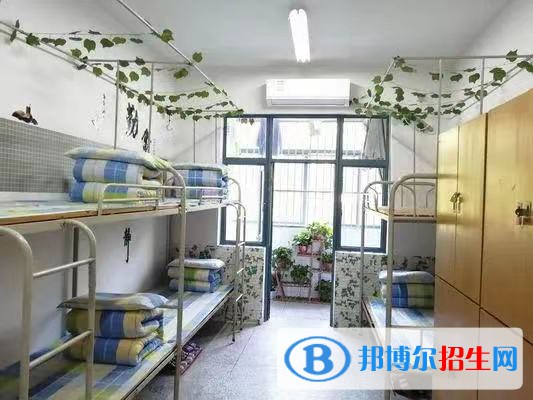 鹽城機電高等職業(yè)技術(shù)學校2022年宿舍條件