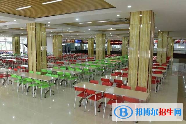 旬陽(yáng)職業(yè)中等專業(yè)學(xué)校2022年宿舍條件
