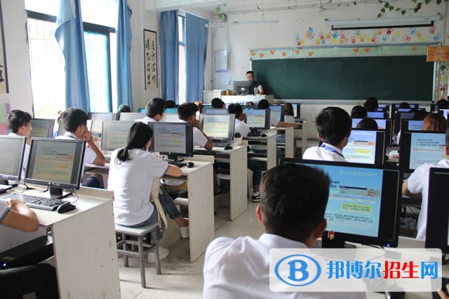 河北2022年初中生可以上的計算機學校