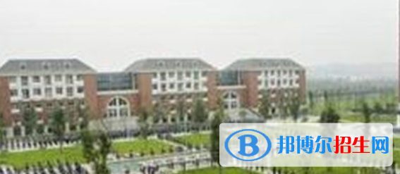 成都經(jīng)濟(jì)技術(shù)開發(fā)區(qū)職業(yè)技術(shù)學(xué)校2022年學(xué)費(fèi)、收費(fèi)多少