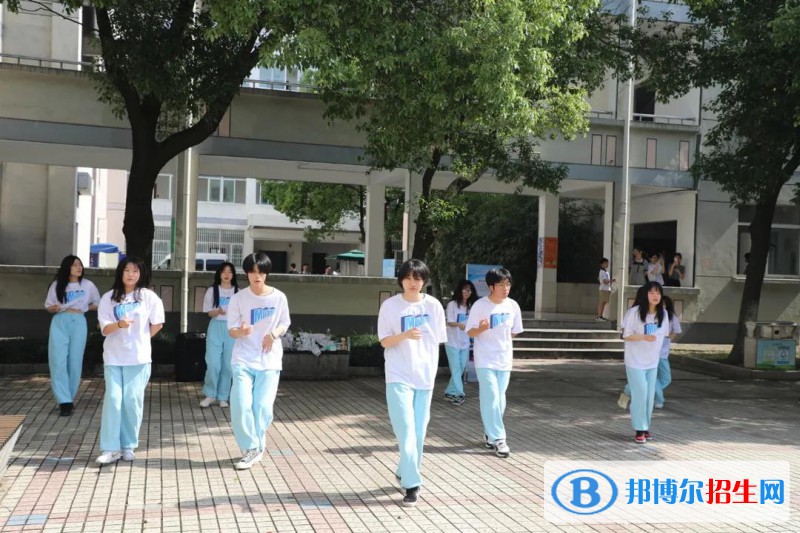江蘇省蘇州絲綢中等專業(yè)學(xué)校2022年有哪些專業(yè)