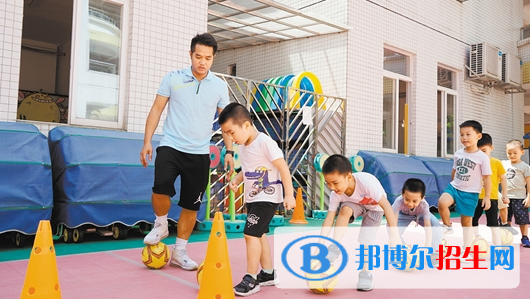 河北2022年男生上幼師學(xué)校學(xué)什么專業(yè)好