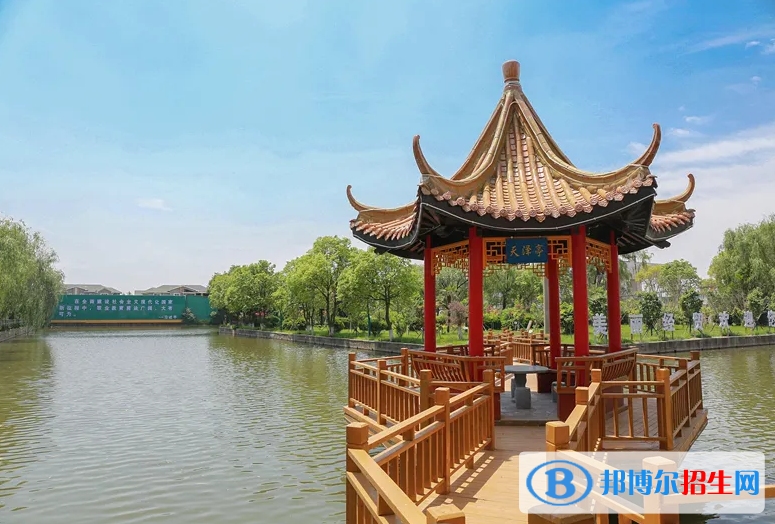 鹽城市經(jīng)貿(mào)高級職業(yè)學(xué)校2022年招生辦聯(lián)系電話