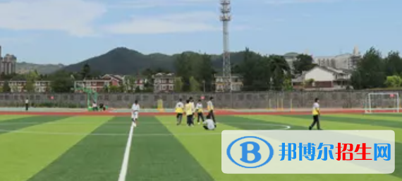 成都汽車職業(yè)技術(shù)學(xué)校2022年報名條件、招生要求、招生對象