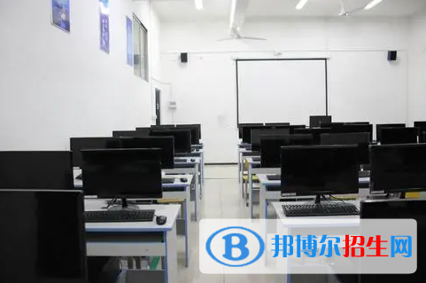 重慶2022年電子商務學校要讀幾年