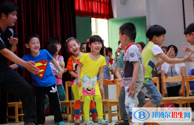 河北2022年男生讀幼師學校好不好