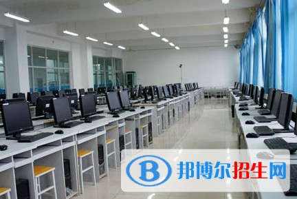 河北2022年讀計(jì)算機(jī)學(xué)校要分?jǐn)?shù)嗎