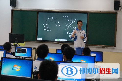 河北2022年計(jì)算機(jī)學(xué)校都有哪些專業(yè)