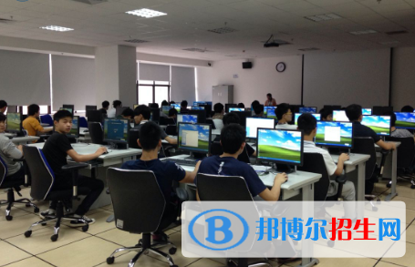 河北2022年讀計算機(jī)學(xué)校有哪些專業(yè)
