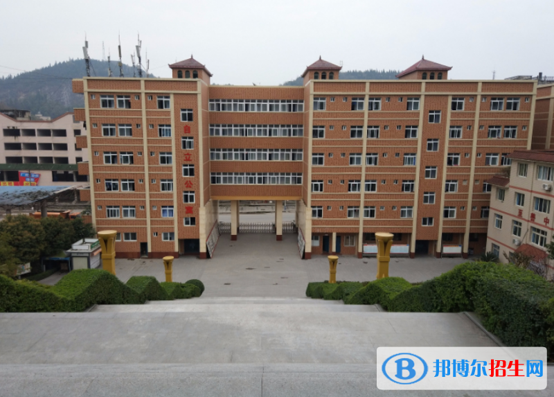 重慶涪陵信息技術(shù)學(xué)校2022年報名條件、招生要求、招生對象