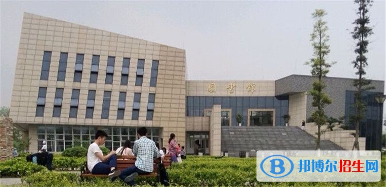 石屏縣職業(yè)高級中學(xué)2022年報名條件、招生要求、招生對象