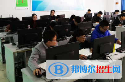 河北2022年男生學(xué)什么計(jì)算機(jī)學(xué)校好